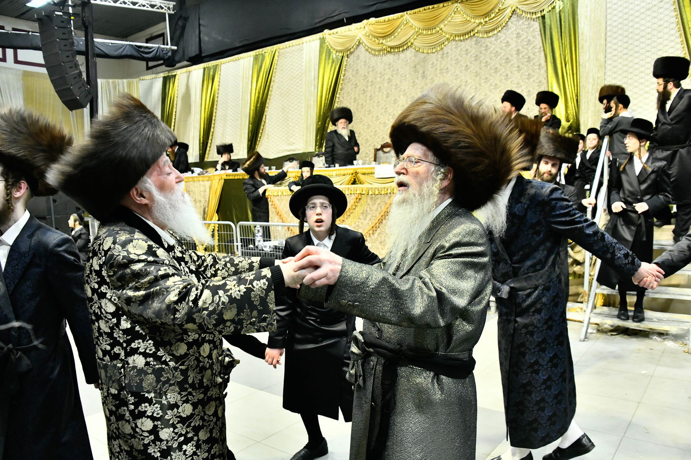 שמחת בית מודז'יץ - צאנז ירושלים - האלמין