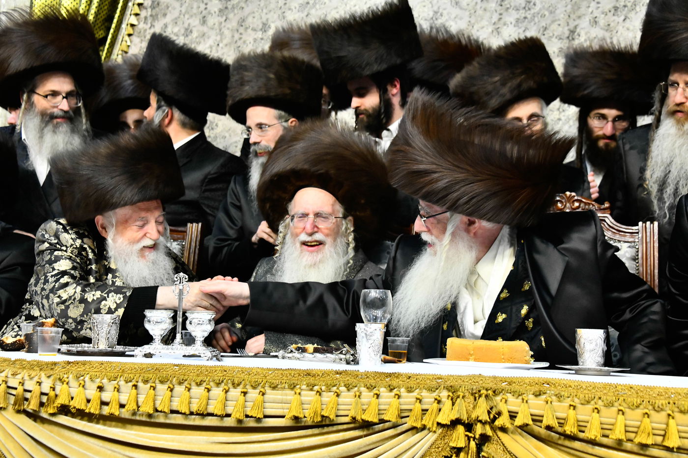 שמחת בית מודז'יץ - צאנז ירושלים - האלמין