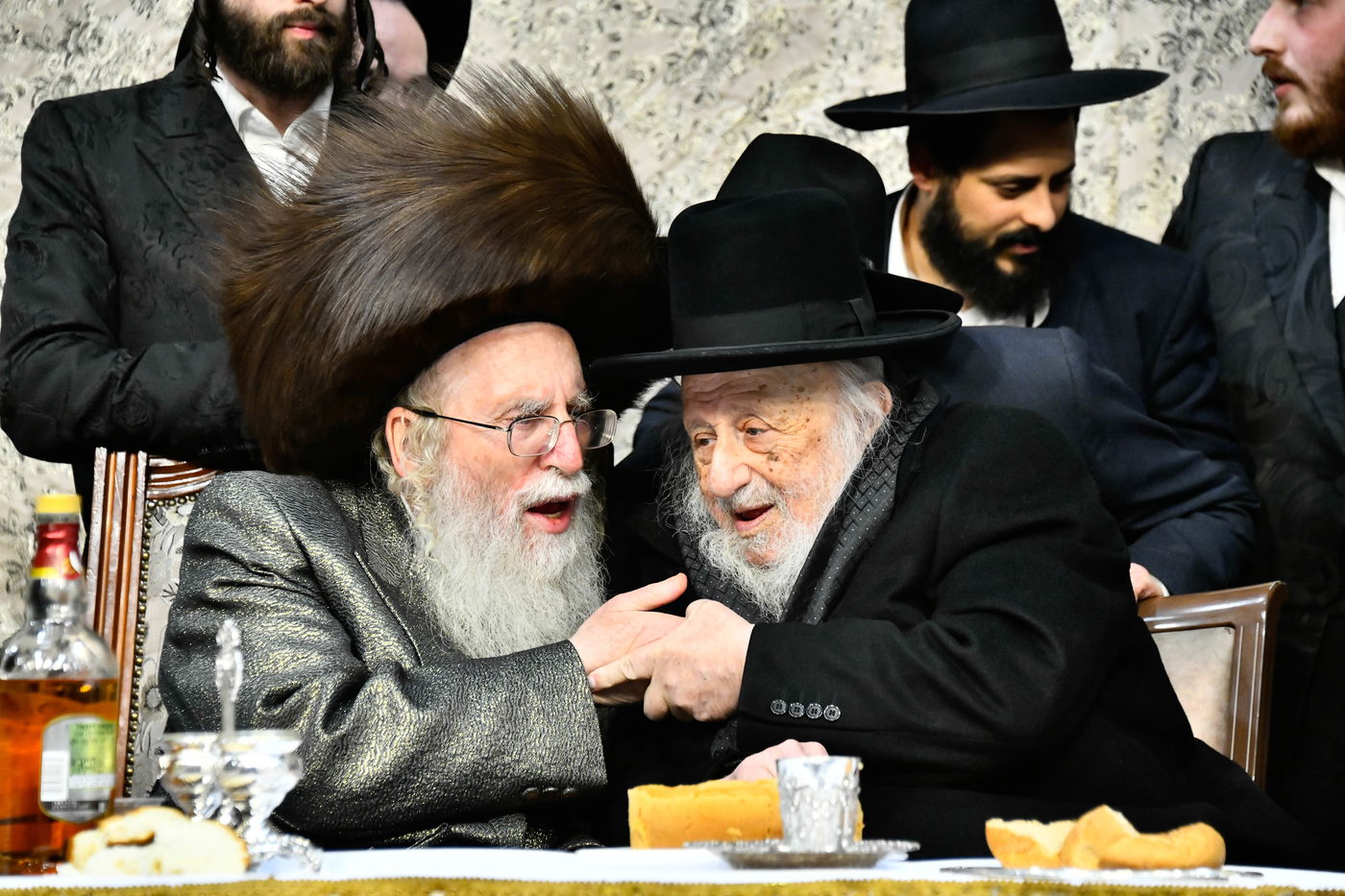 שמחת בית מודז'יץ - צאנז ירושלים - האלמין