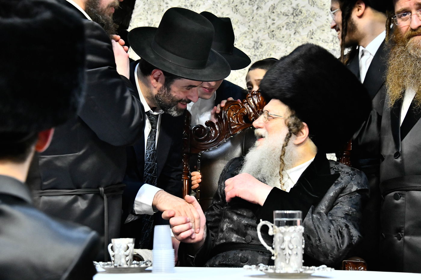 שמחת בית מודז'יץ - צאנז ירושלים - האלמין