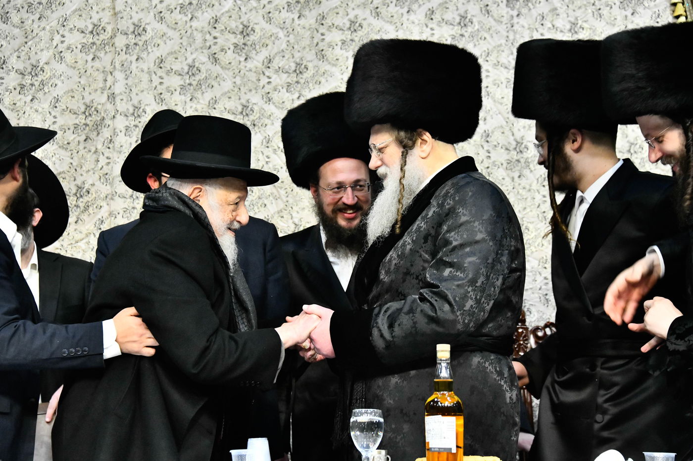 שמחת בית מודז'יץ - צאנז ירושלים - האלמין