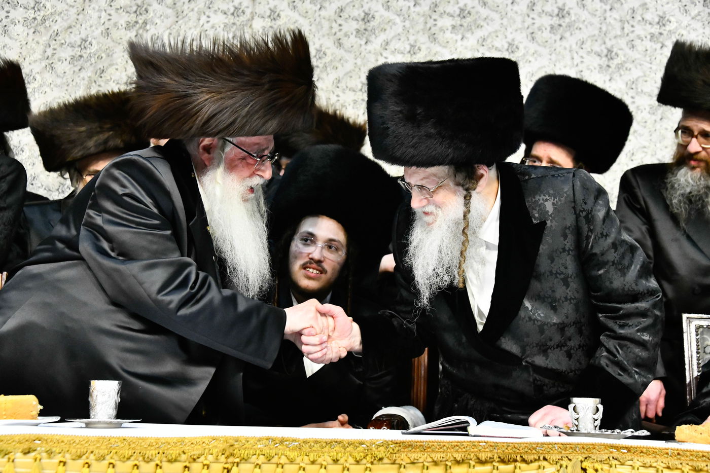 שמחת בית מודז'יץ - צאנז ירושלים - האלמין