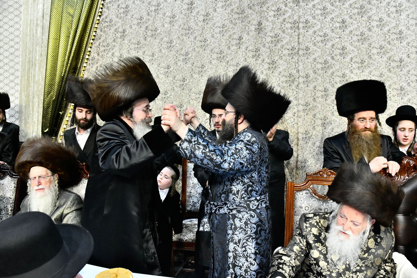 שמחת בית מודז'יץ - צאנז ירושלים - האלמין