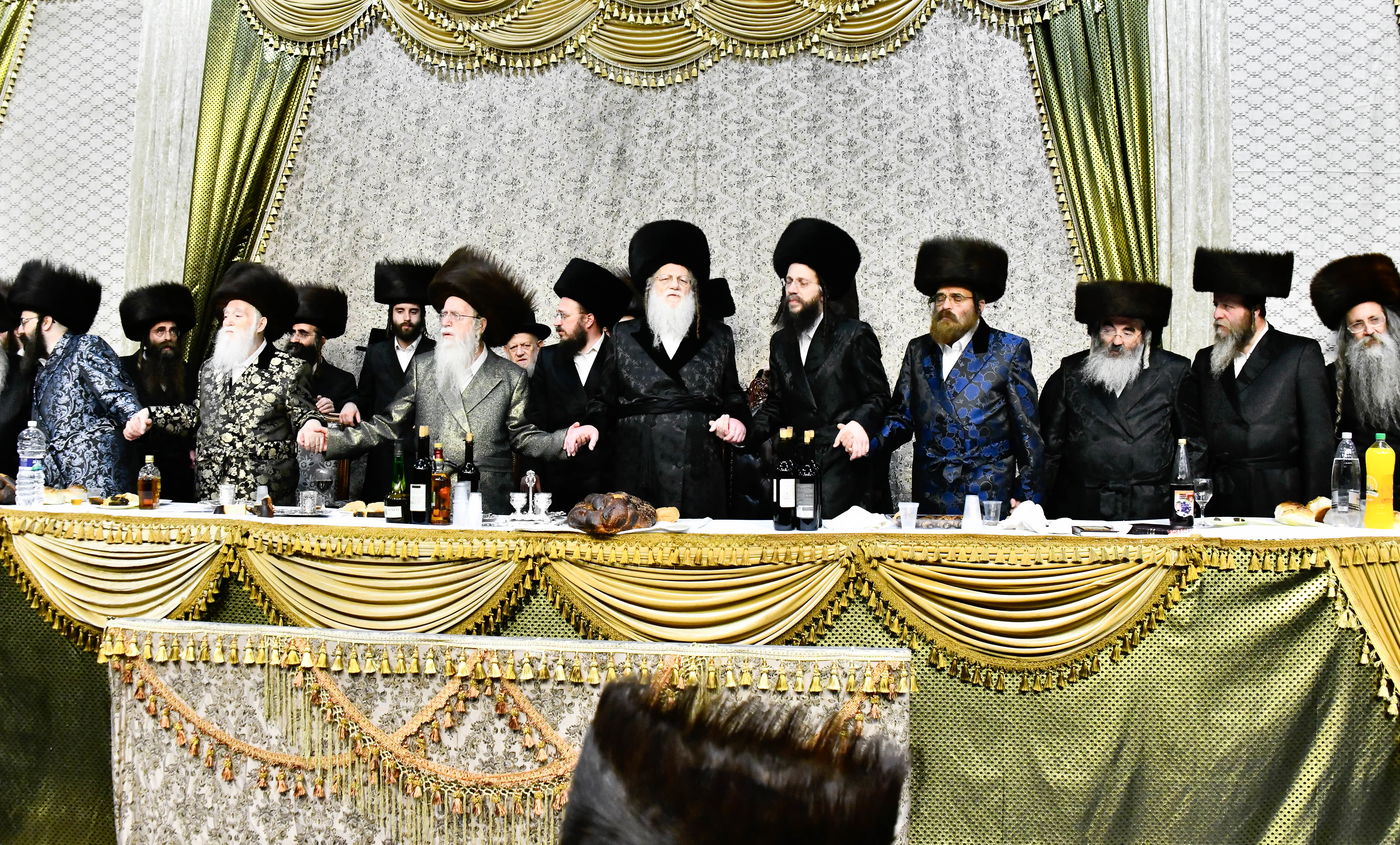 שמחת בית מודז'יץ - צאנז ירושלים - האלמין