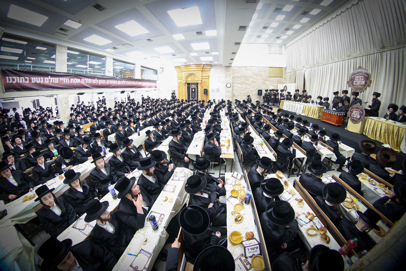 כינוס נגד הטכנולוגיה בסערט ויז'ניץ