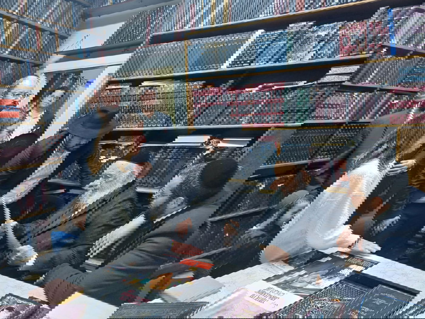 משפחות החטופים בסופ"ש האחרון אצל ראש הישיבה