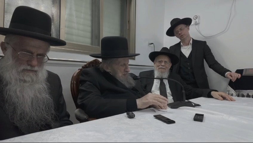 "אנחנו דואגים אבל יחד עם זה בוטחים" | הגר"ד לנדו בדברי חיזוק לבחורים