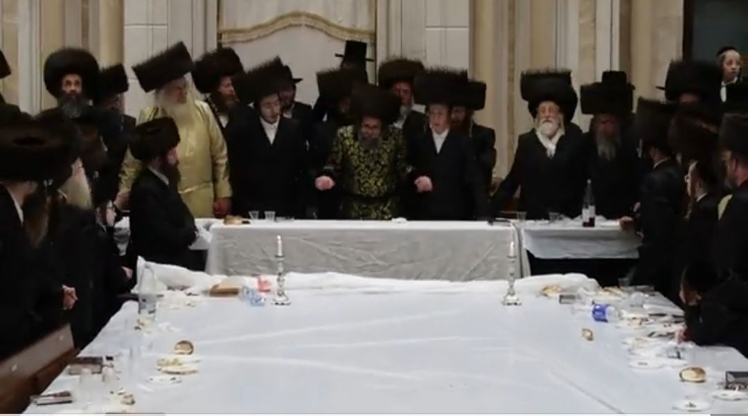 האדמו"ר מסקולען ירושלים במלווה מלכה בבית שמש 