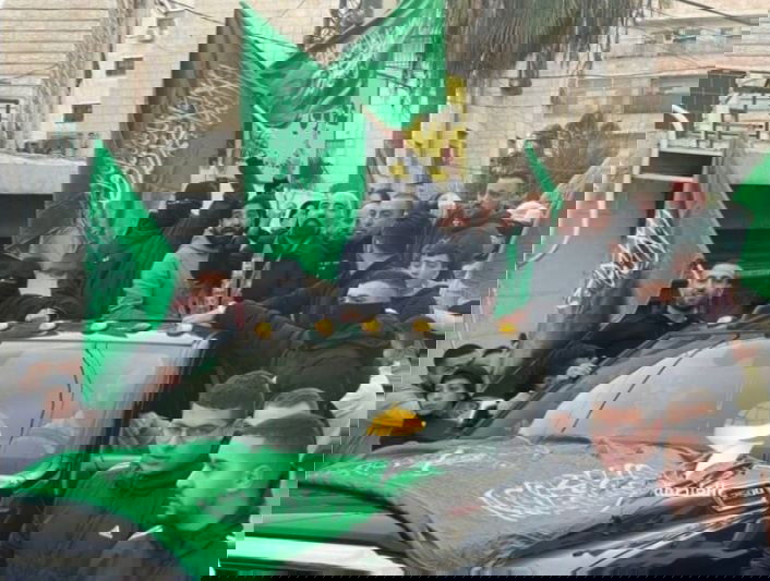 המחבל אשרף זגייר בתהלוכת השחרור