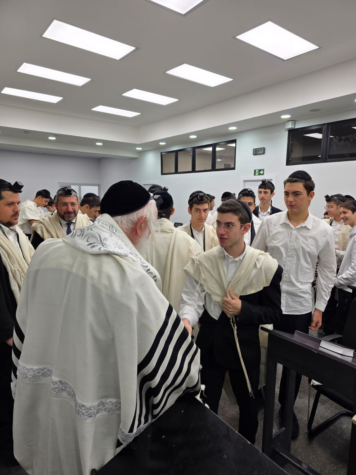 הגרי"ד גרוסמן במסע חיזוק ברחבי פנמה ומקסיקו