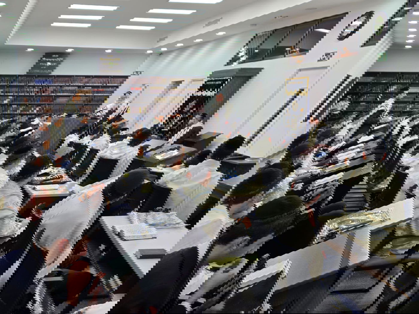 הגרי"ד גרוסמן במסע חיזוק ברחבי פנמה ומקסיקו