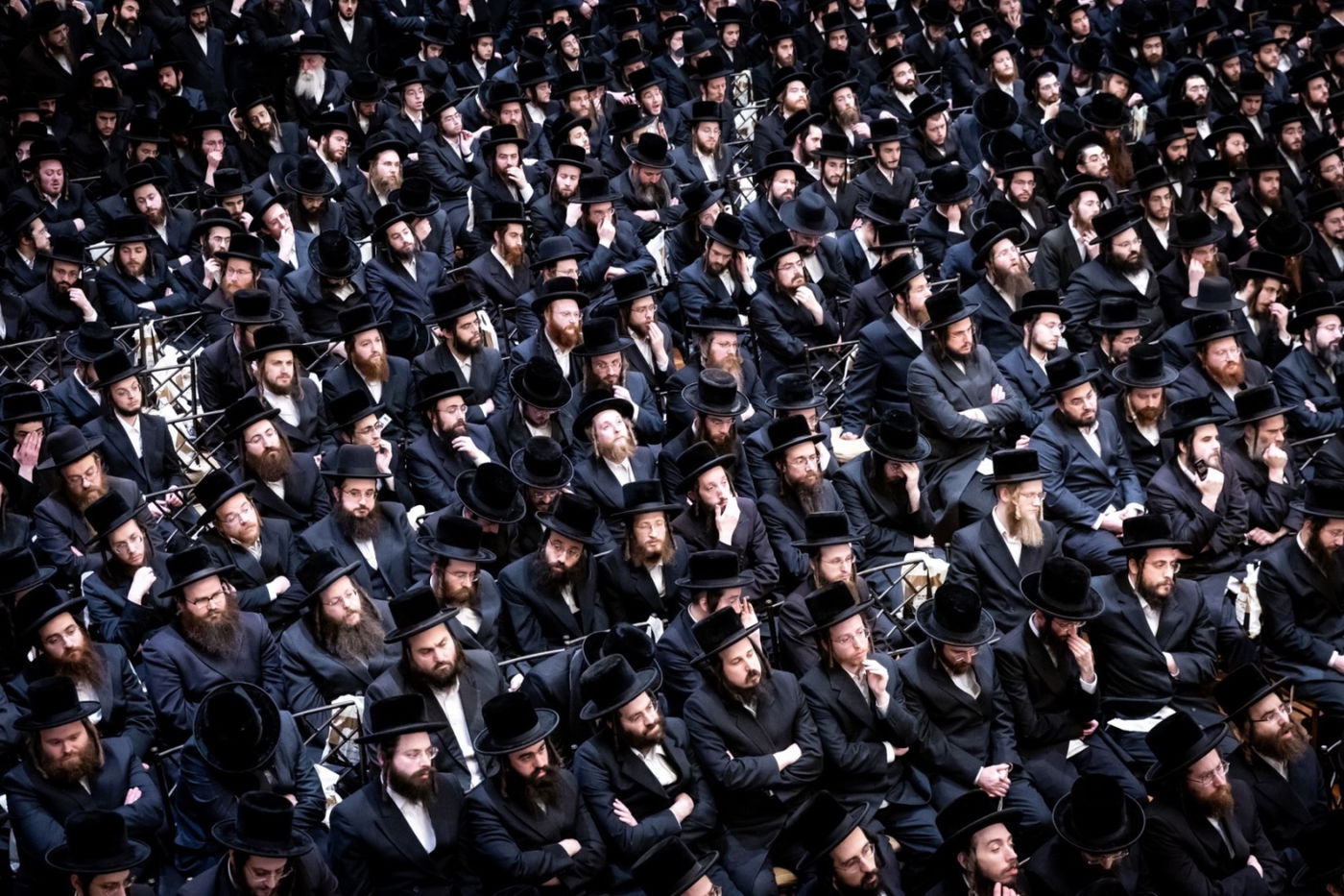 אסיפה רבתי בבאבוב 45