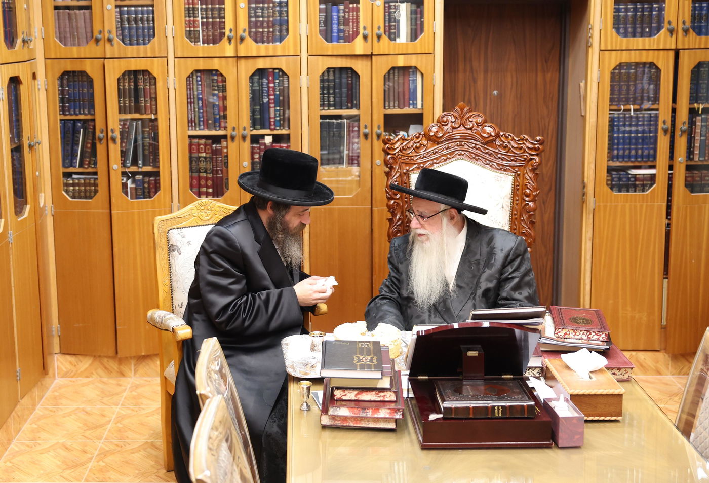 האדמו"ר מפיטסבורג בביקור אצל האדמו"ר מצאנז