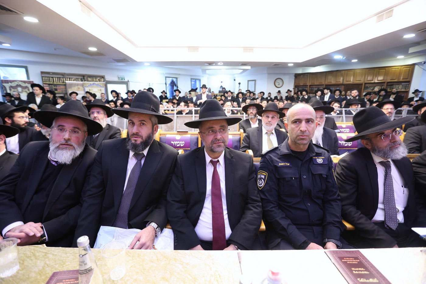 הכתרת הגאון רבי יצחק מועלם לרבה הספרדי של העיר ביתר