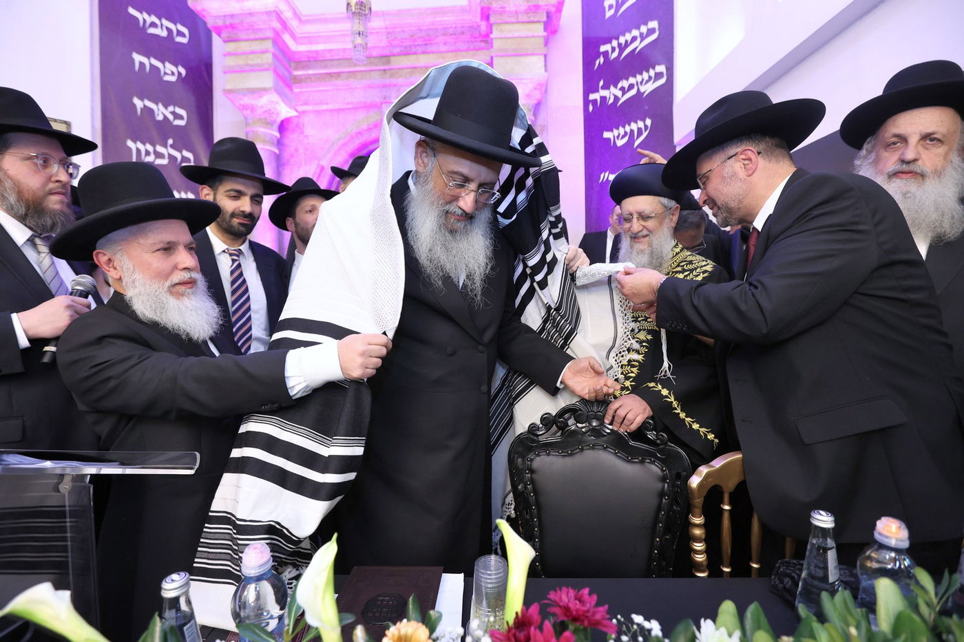 הכתרת הגאון רבי יצחק מועלם לרבה הספרדי של העיר ביתר