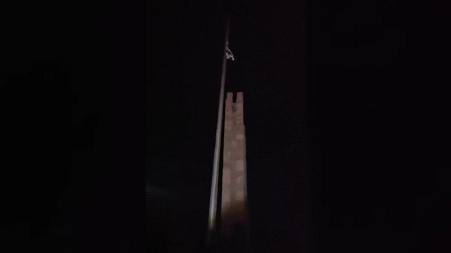 תליית דגל ישראל בסוריה והצתתו