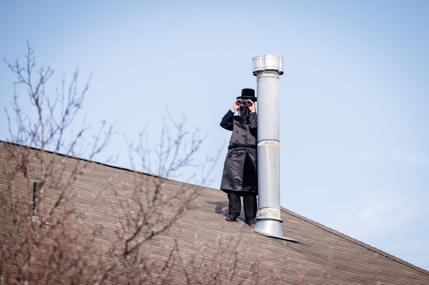תהלוכת הכנסת ספר התורה בסקווירא
