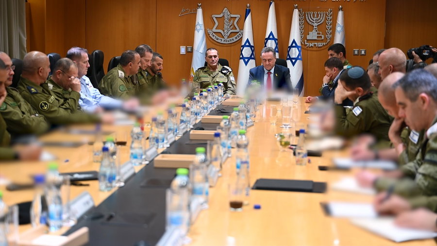 השר כץ עם פורום מטכ"ל