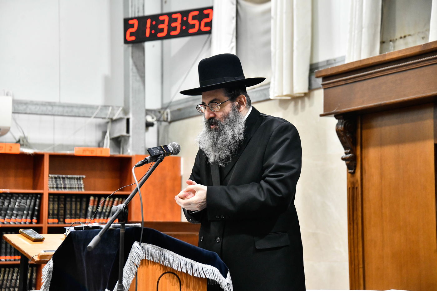 כינוס נגד פגעי הטכנולוגיה ב'קריית הרצוג'