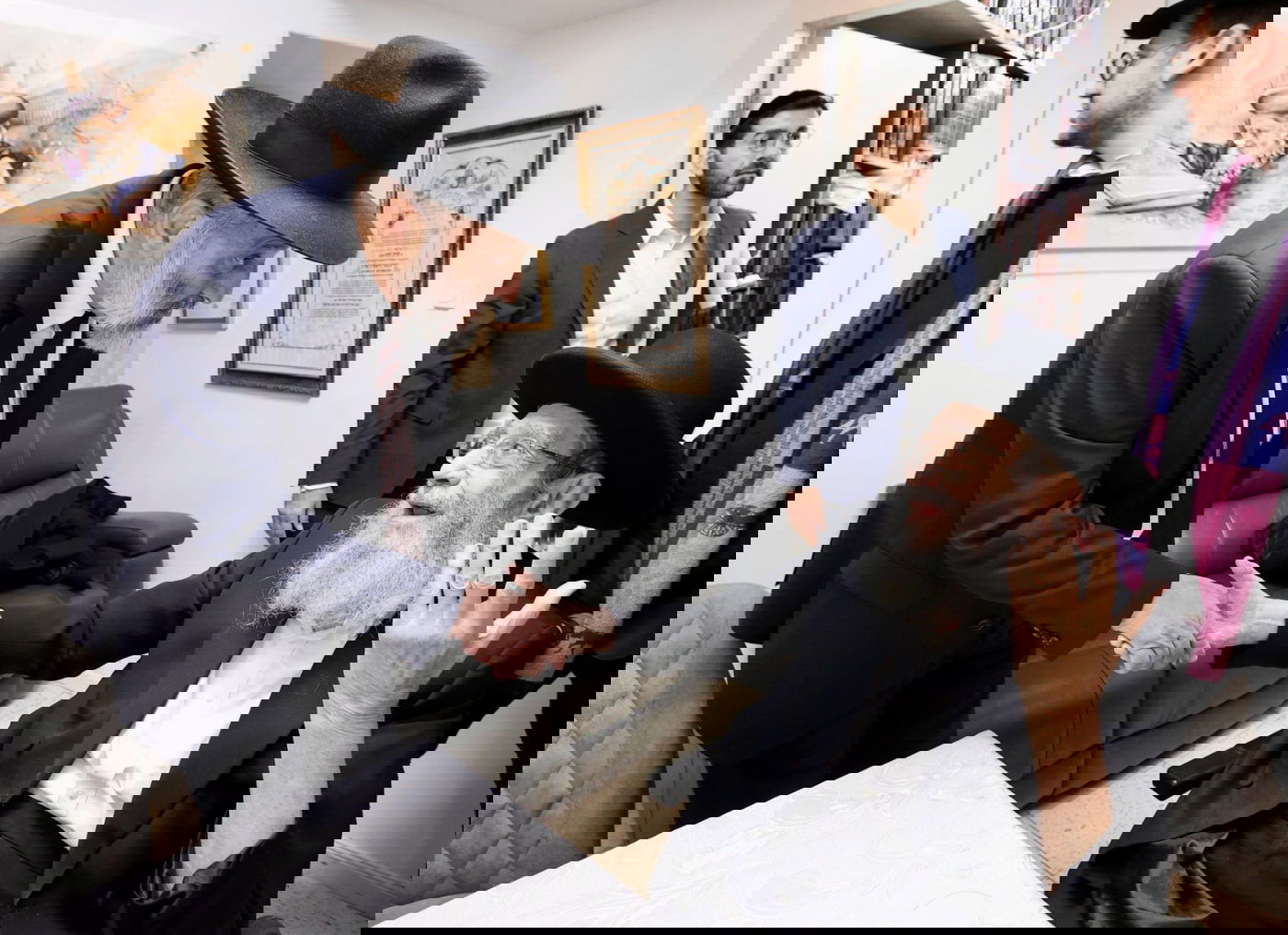 מראות חייו של הגאון רבי שלמה בן שמעון זצ"ל