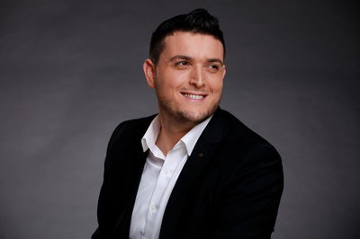 קובי ברומר בביצוע ווקאלי חדש: "בלעדיך"