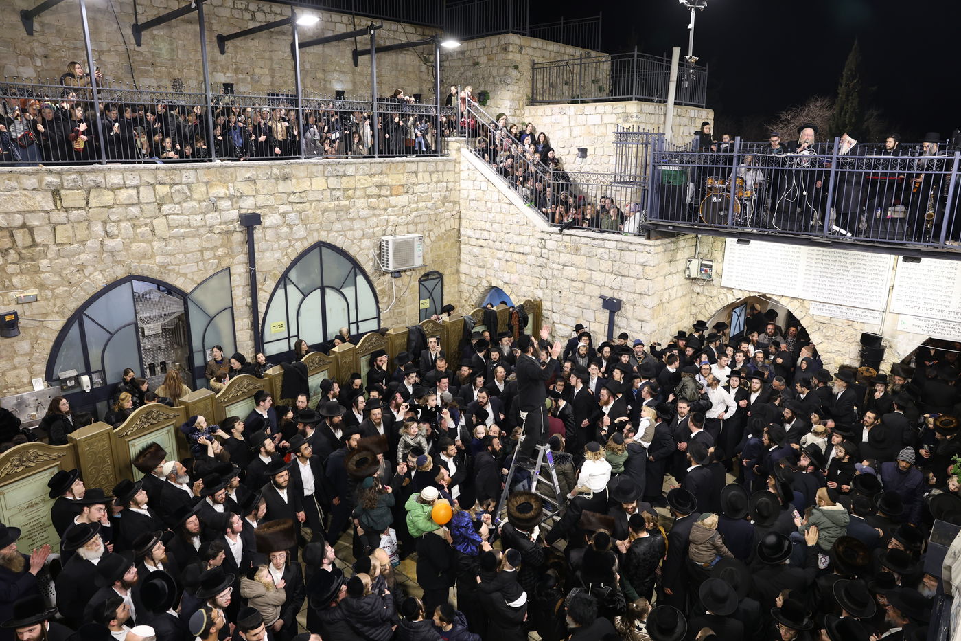 ז' באדר במירון