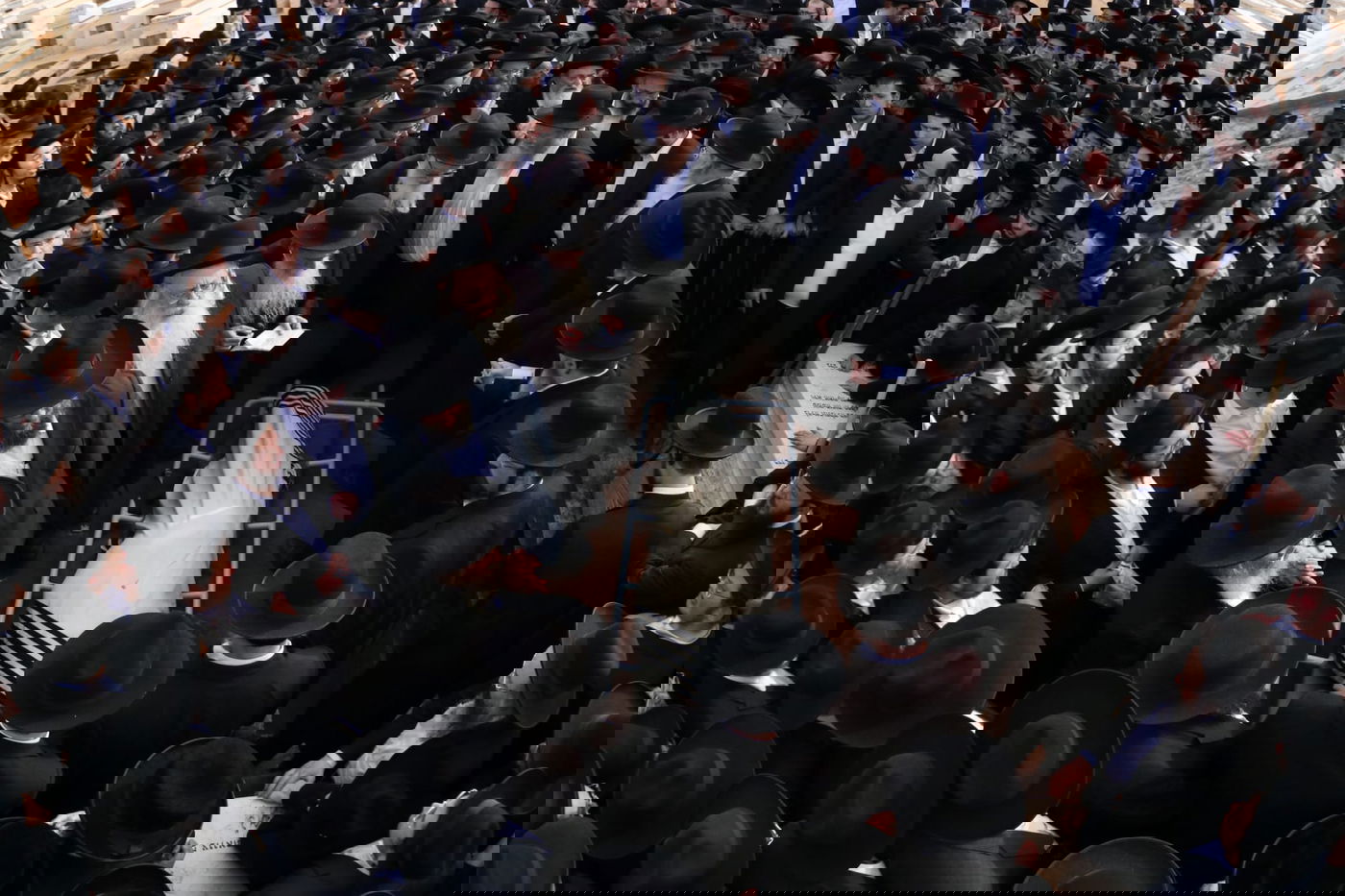 מסע הלוויית הגאון רבי זאב ברלין זצ"ל