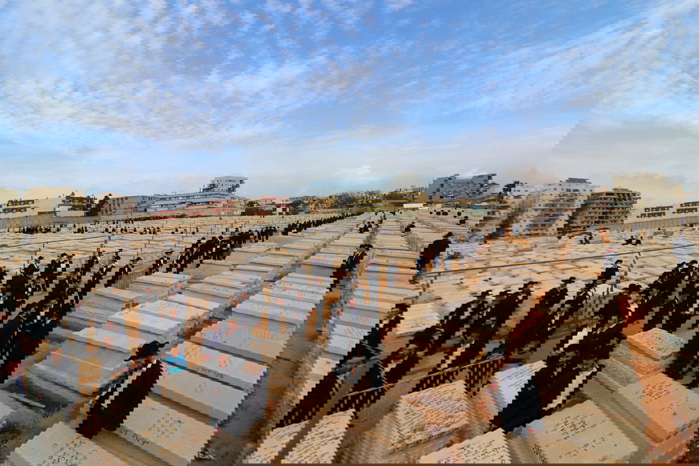 מסע הלוויית הגאון רבי זאב ברלין זצ"ל