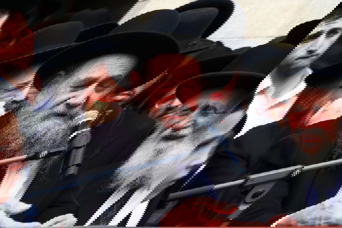 מסע הלוויית הגאון רבי זאב ברלין זצ"ל