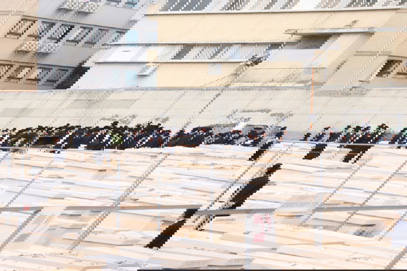 מסע הלוויית הגאון רבי זאב ברלין זצ"ל