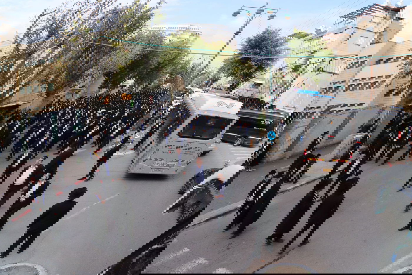 מסע הלוויית הגאון רבי זאב ברלין זצ"ל