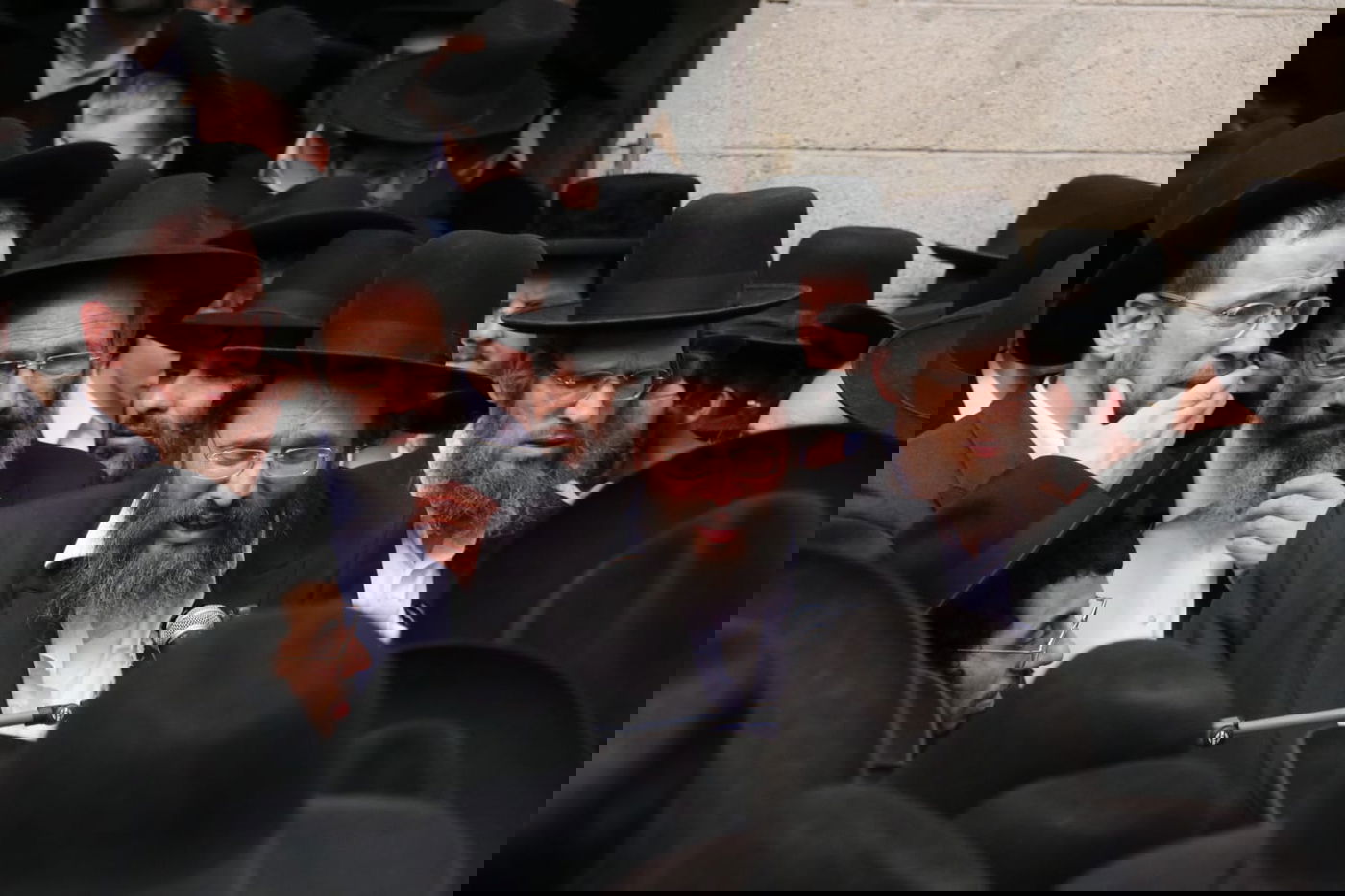 מסע הלוויית הגאון רבי זאב ברלין זצ"ל