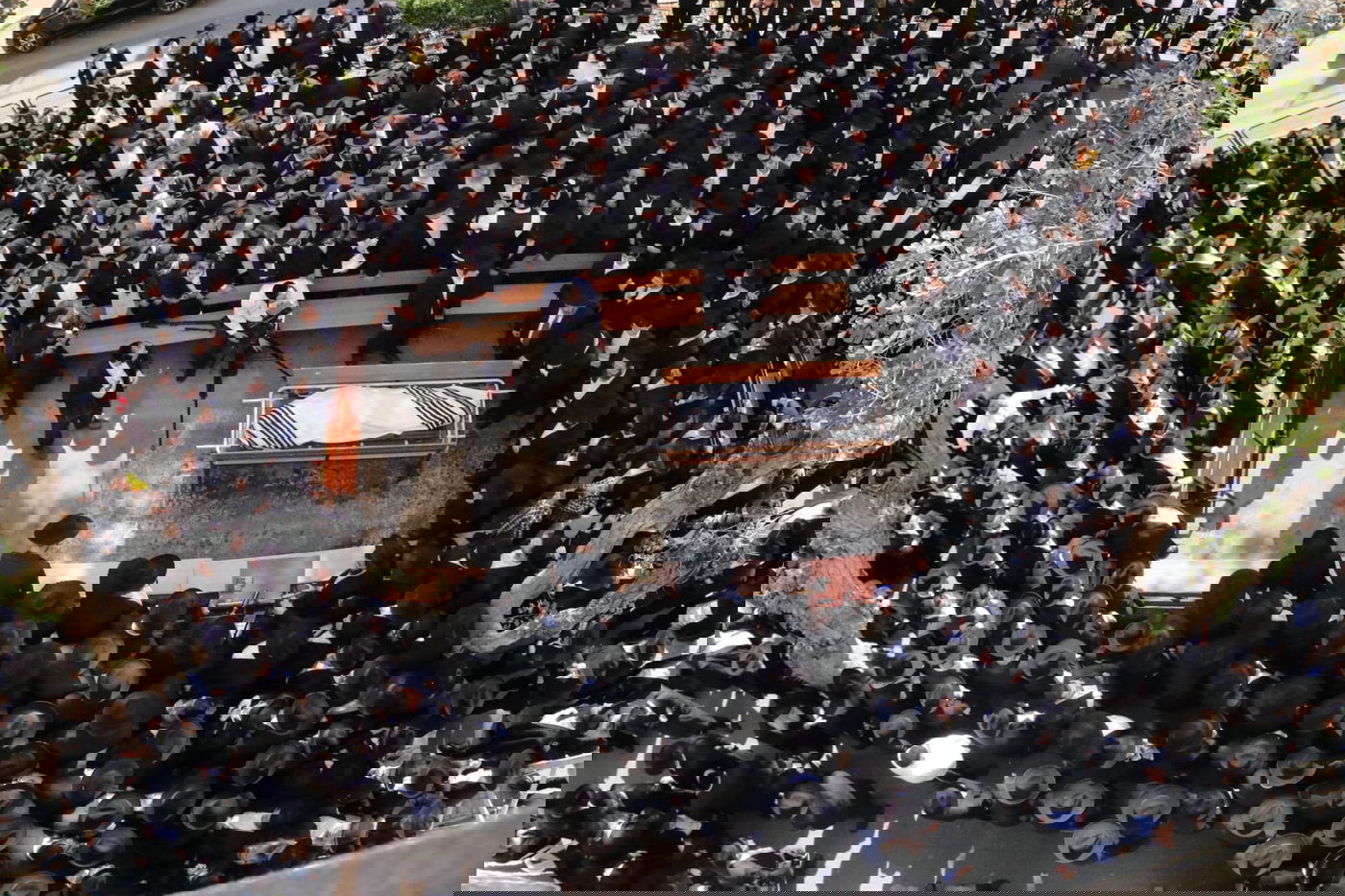 מסע הלוויית הגאון רבי זאב ברלין זצ"ל