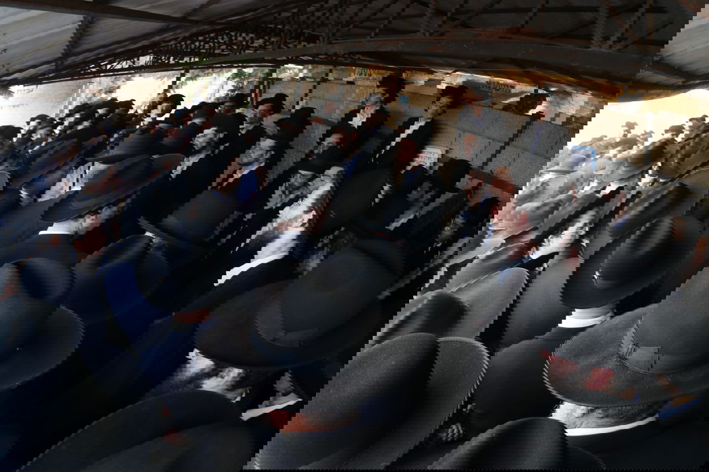 מסע הלוויית הגאון רבי זאב ברלין זצ"ל