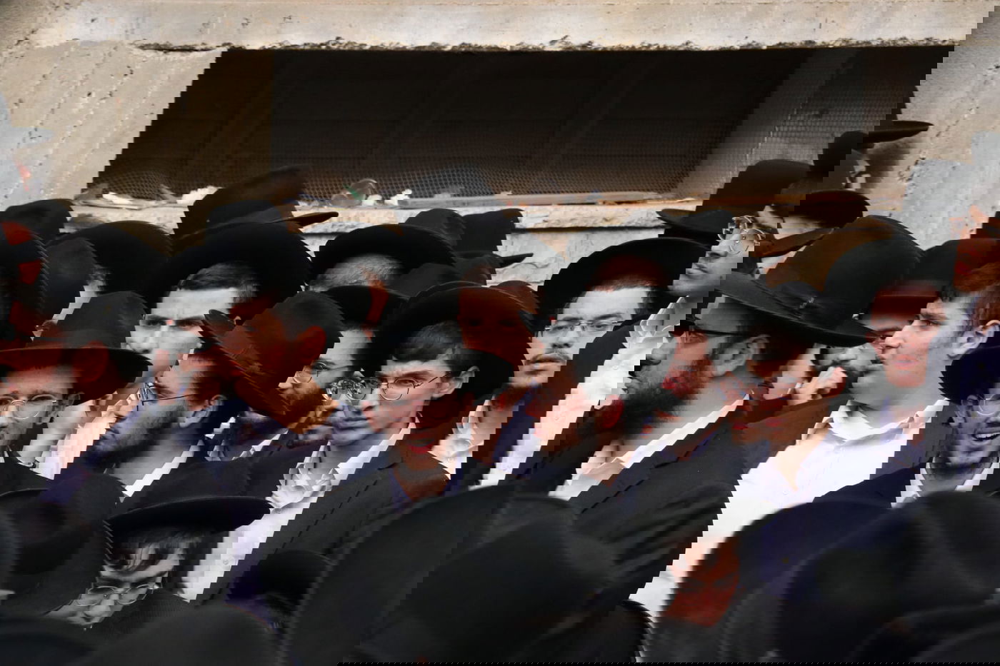 מסע הלוויית הגאון רבי זאב ברלין זצ"ל