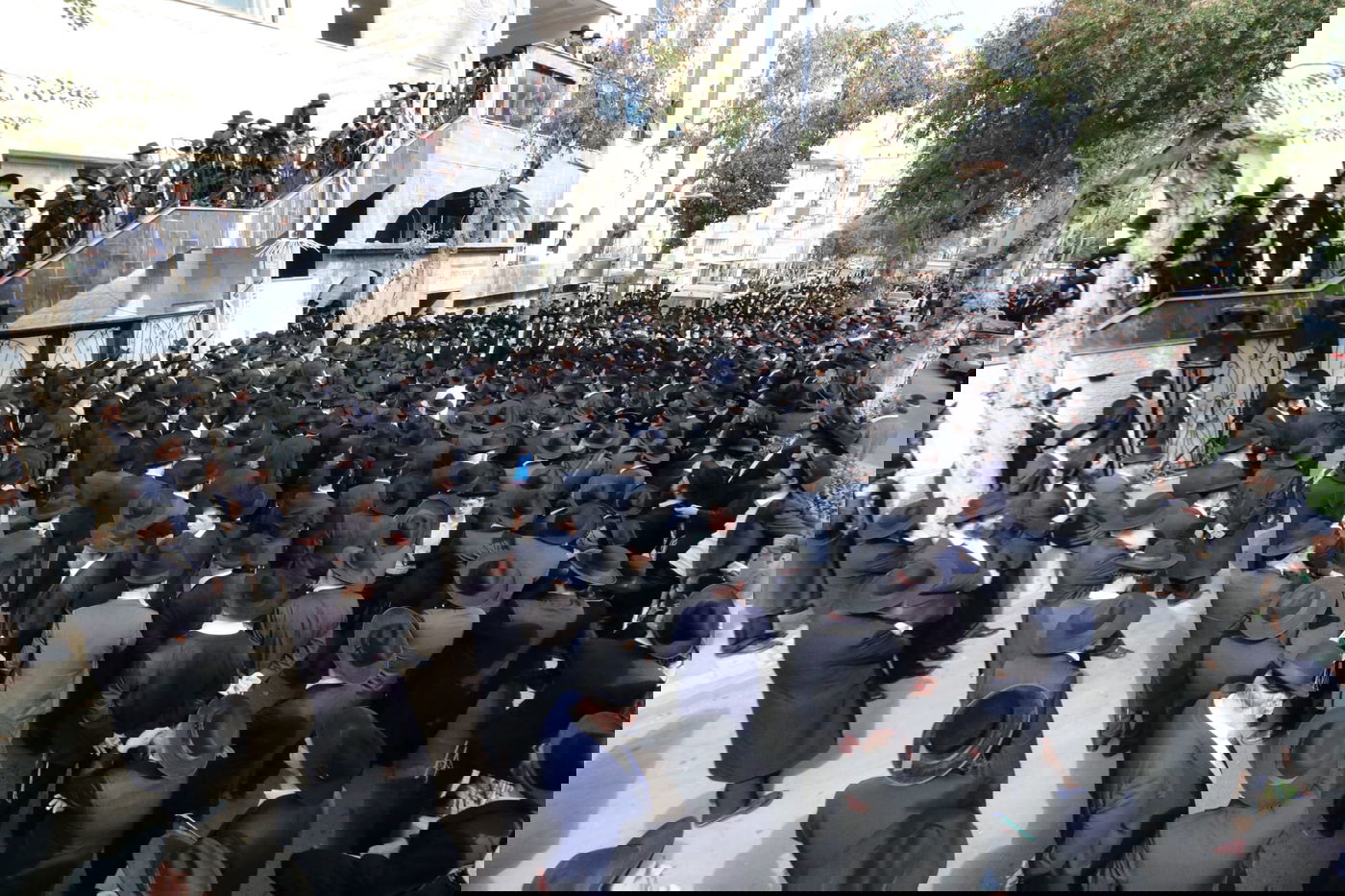 מסע הלוויית הגאון רבי זאב ברלין זצ"ל