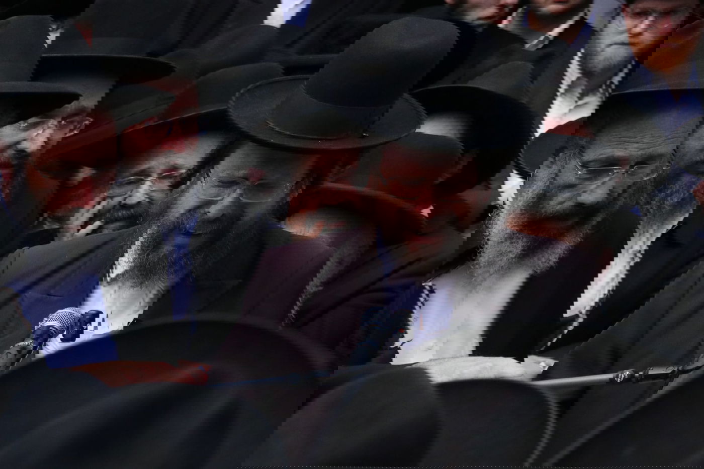 מסע הלוויית הגאון רבי זאב ברלין זצ"ל