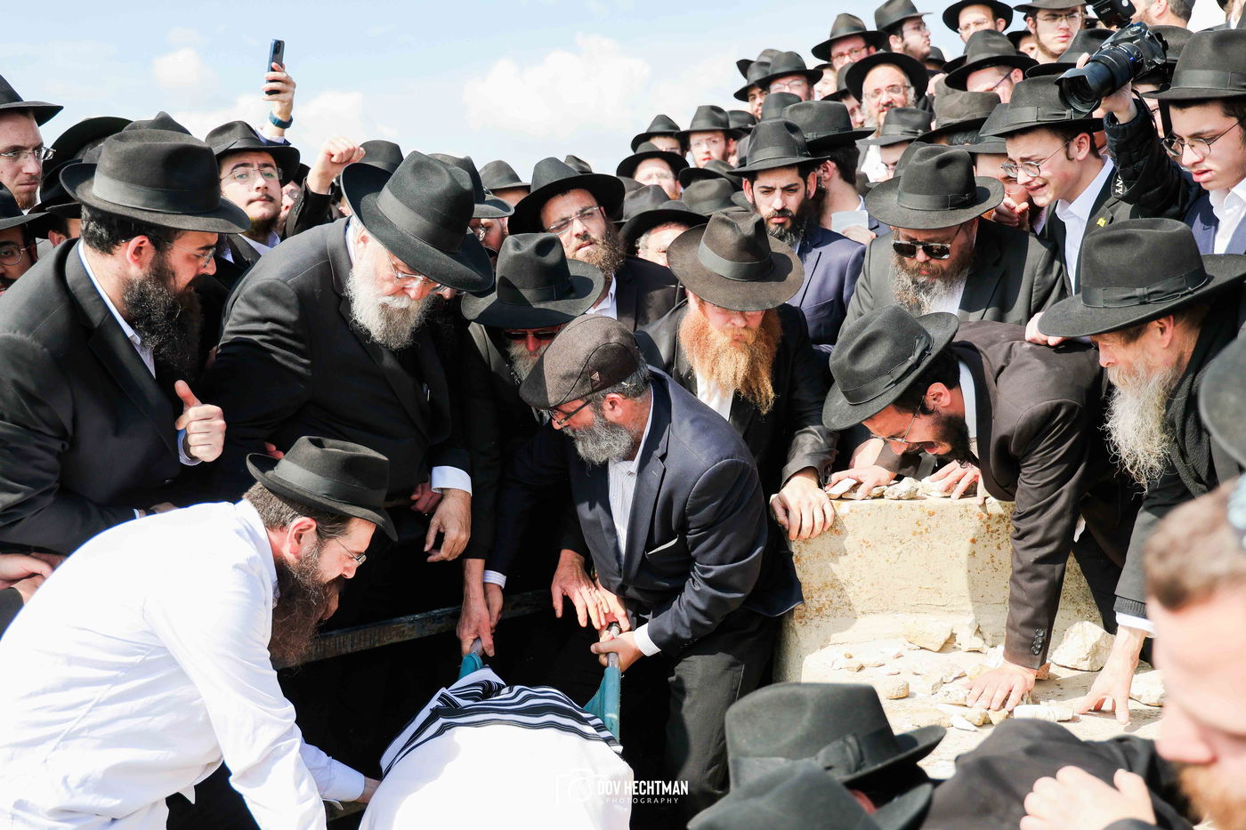 מסע הלוויית הגה"ח רבי יוסף יצחק ווילשאנסקי זצ"ל