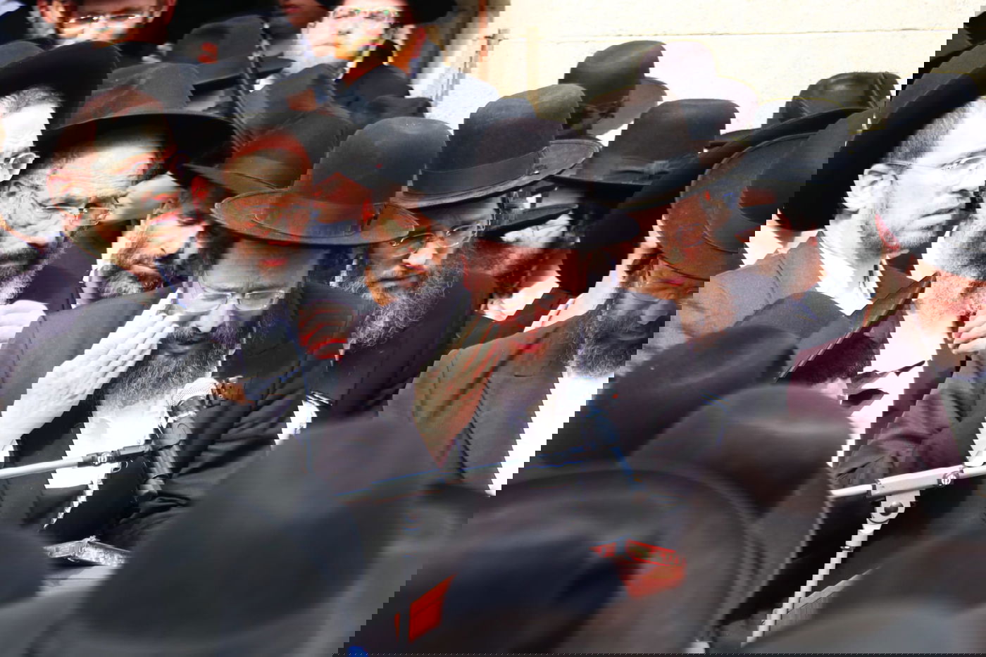 מסע הלוויית הגאון רבי זאב ברלין זצ"ל