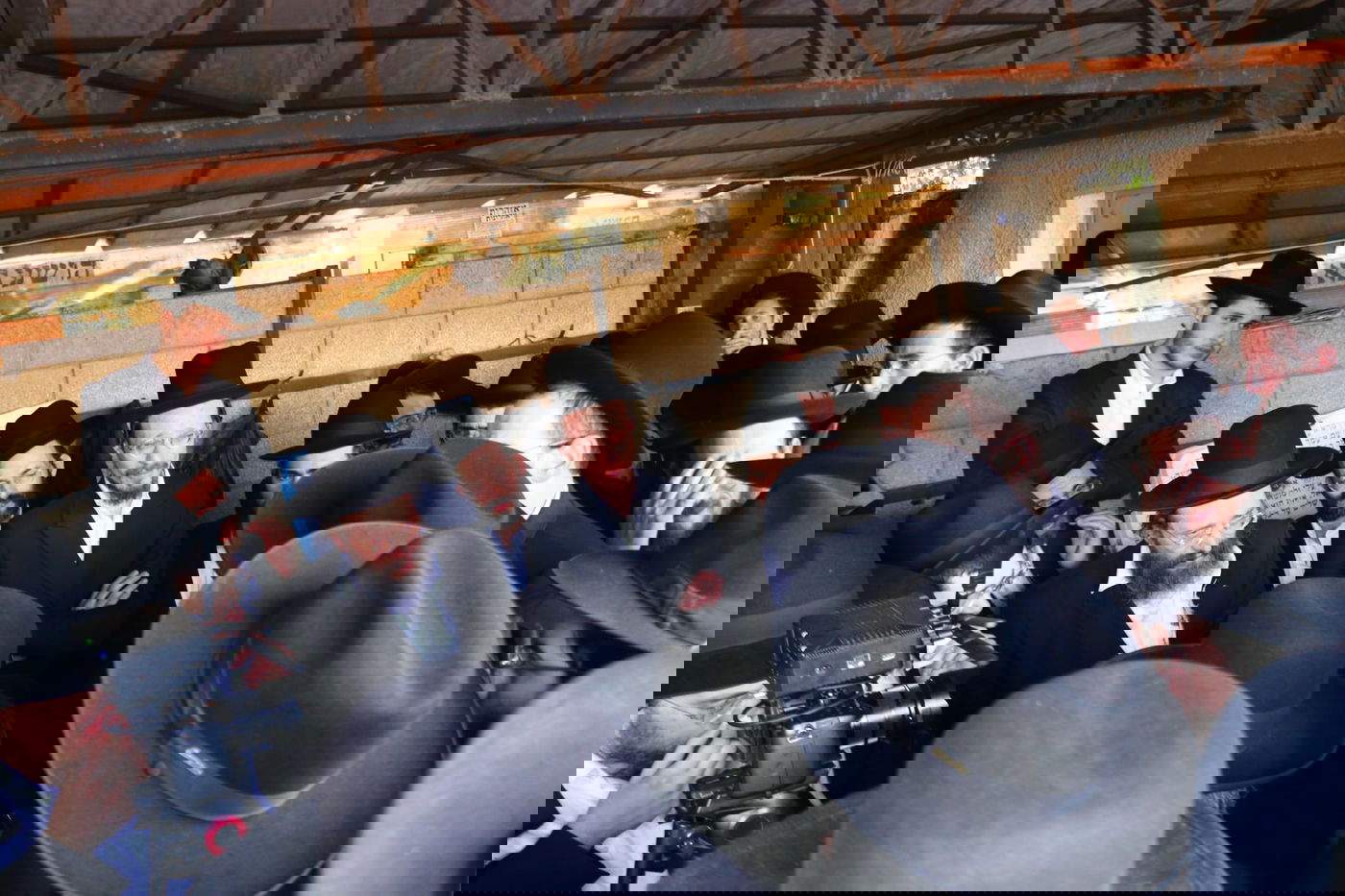 מסע הלוויית הגאון רבי זאב ברלין זצ"ל