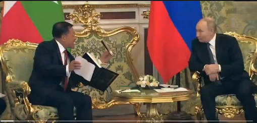 הפגישה ברקמלין - נשיא רוסיה ולדימיר פוטין ומנהיג החונטה הצבאית של מיאנמר, מין אונג הליינג,