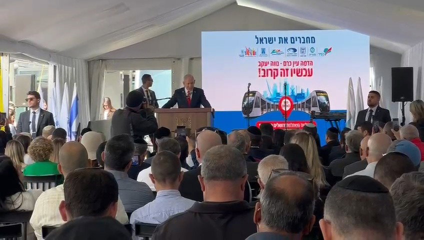 נתניהו משבח הבוקר בפומבי את מקלב