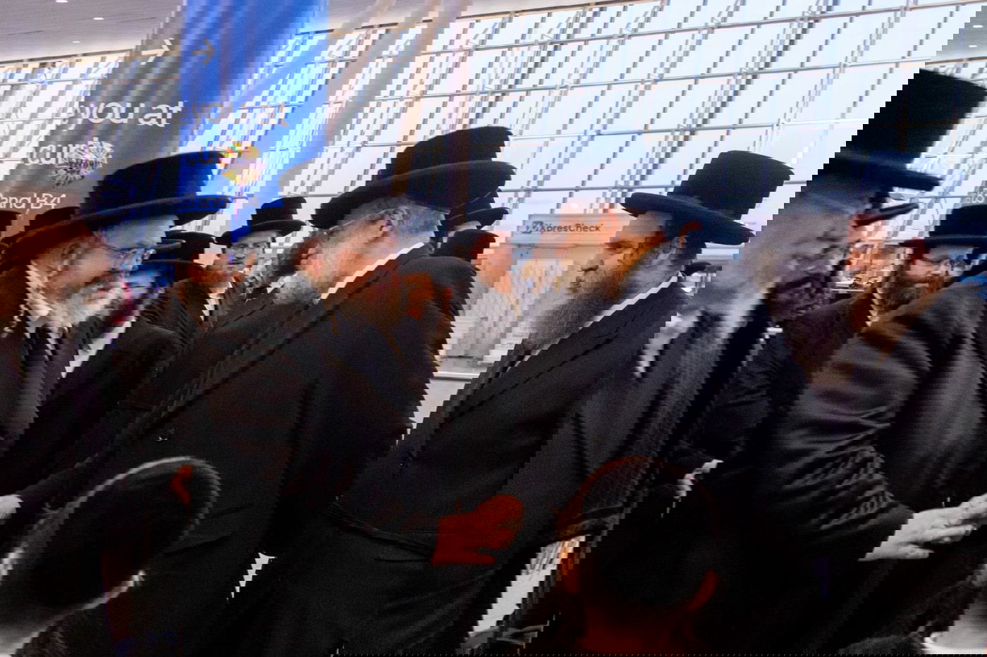 הרה"צ רבי אהרן מרדכי רוקח, שבת בבורו פארק