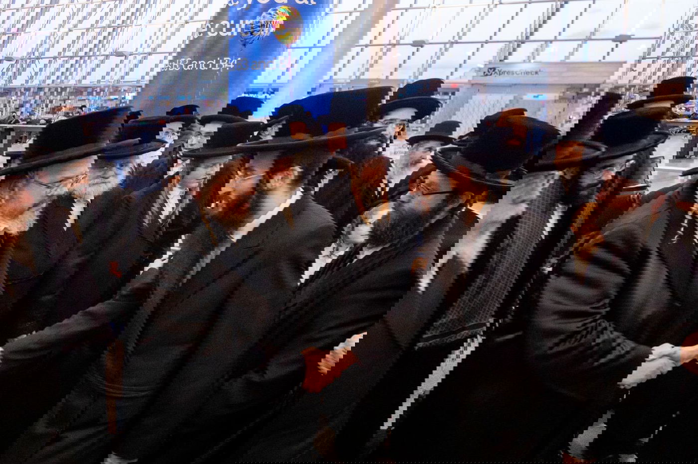 הרה"צ רבי אהרן מרדכי רוקח, שבת בבורו פארק