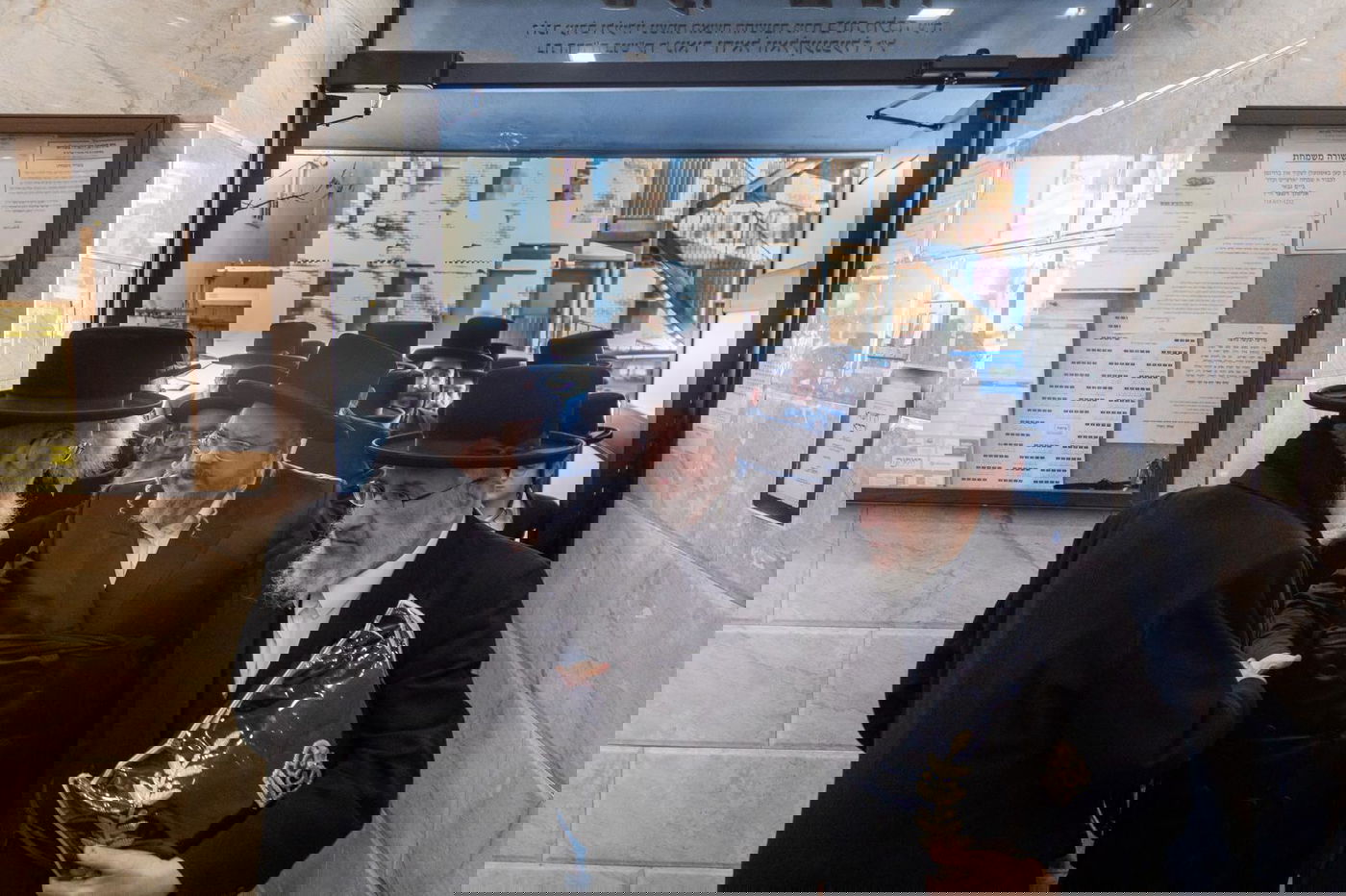 הרה"צ רבי אהרן מרדכי רוקח, שבת בבורו פארק