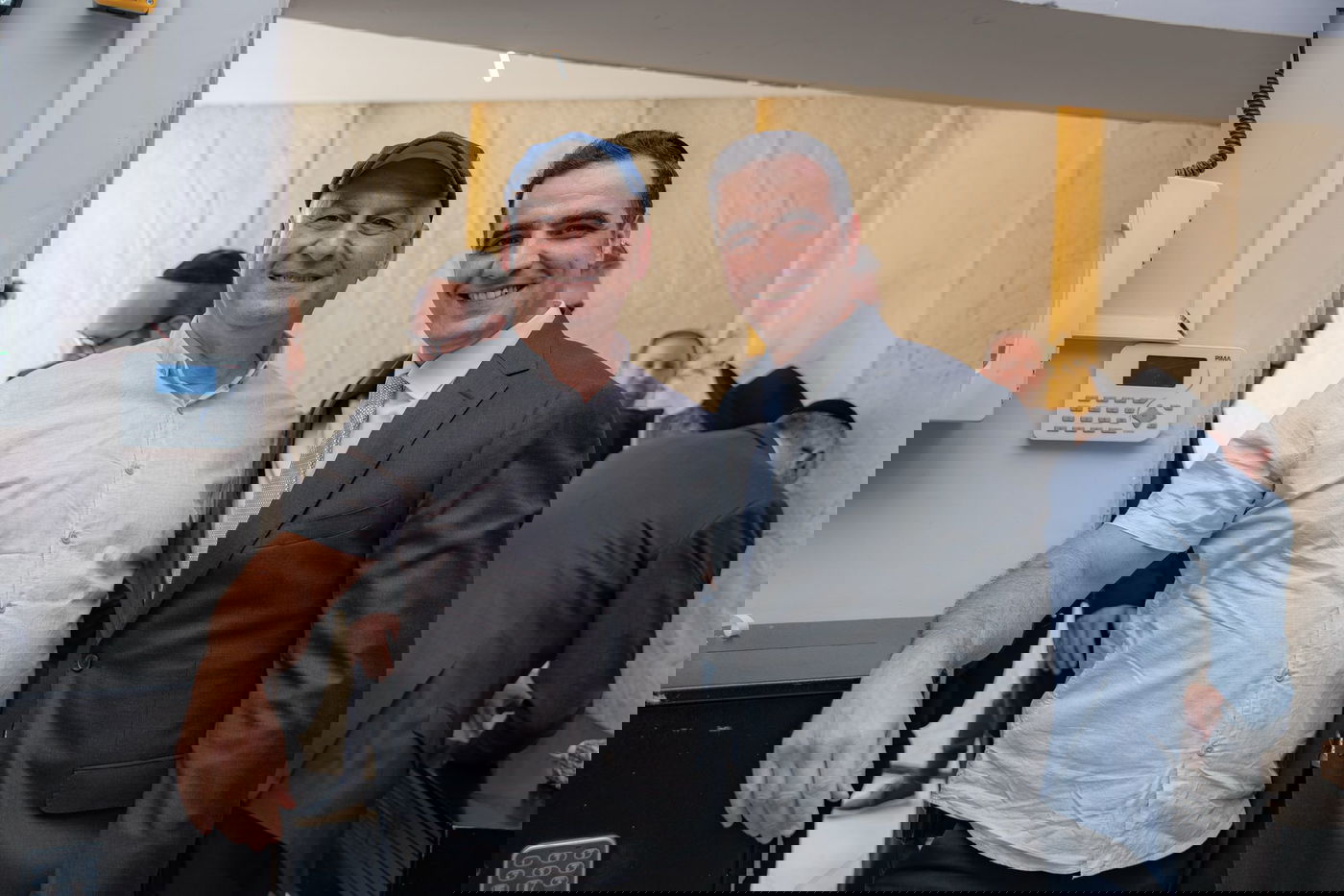 שמחת הברית לבנו של הפרשן והמגיש ישי כהן