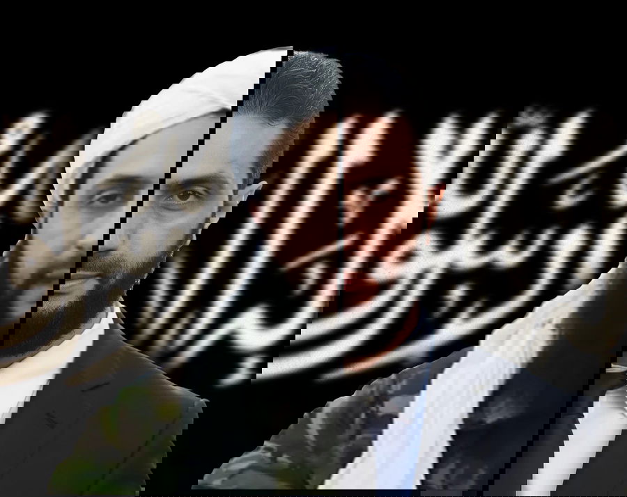 מחבל בחליפה. אחמד א-שרעא