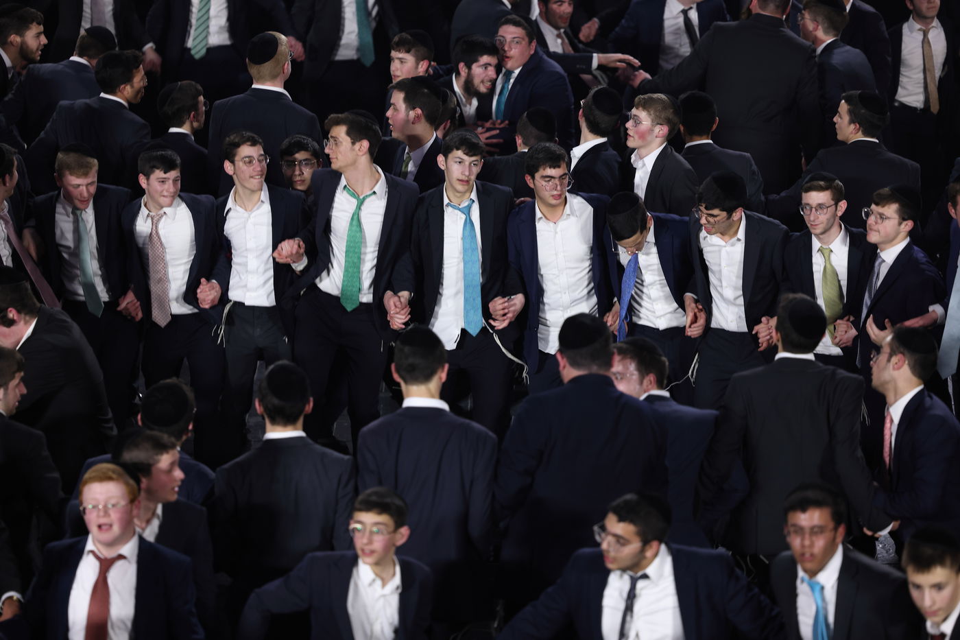 תיעוד ענק מחתונת בן הגרש"ב סורוצקין