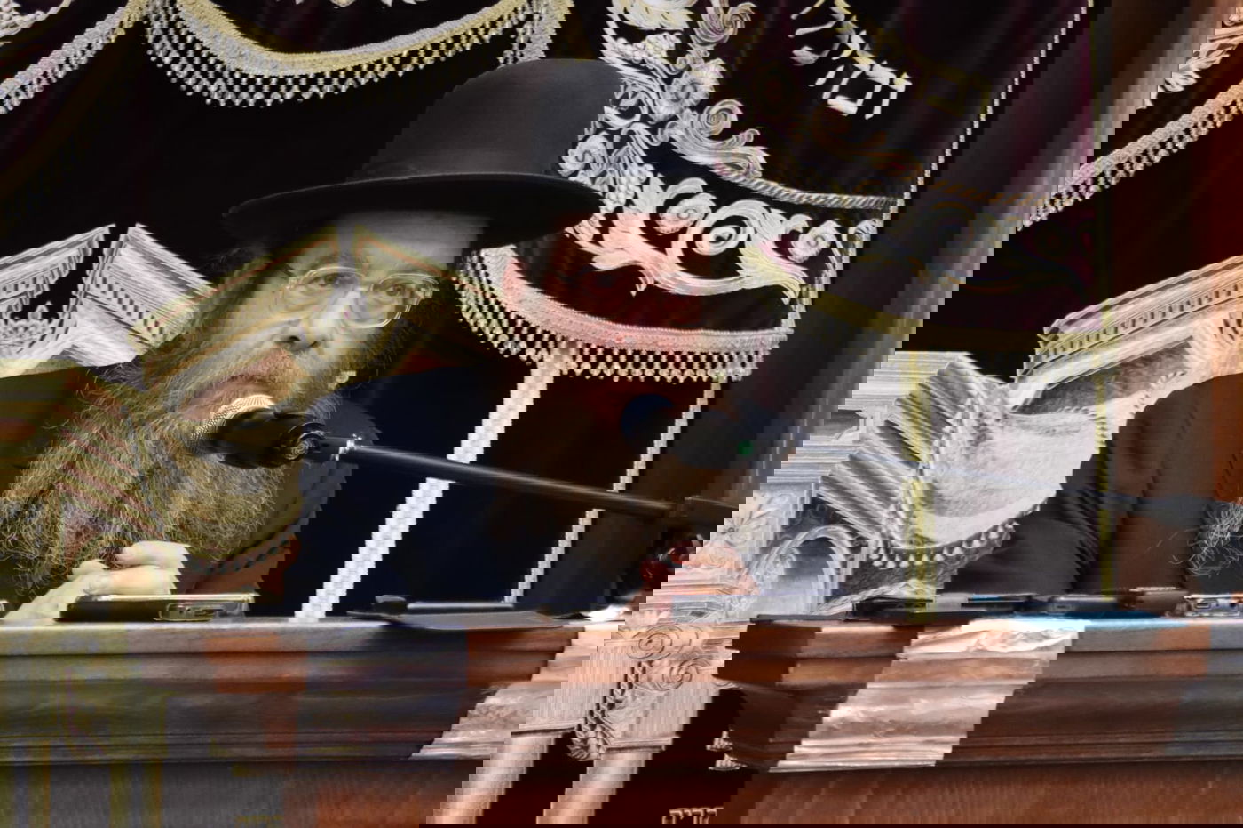 עצרת הספד על הגאון רבי זאב ברלין זצ"ל, בהיכל ישיבת 'גאון יעקב' 