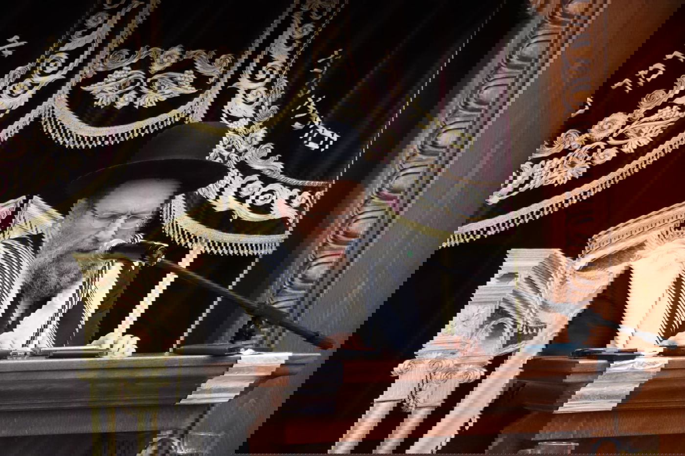 עצרת הספד על הגאון רבי זאב ברלין זצ"ל, בהיכל ישיבת 'גאון יעקב' 